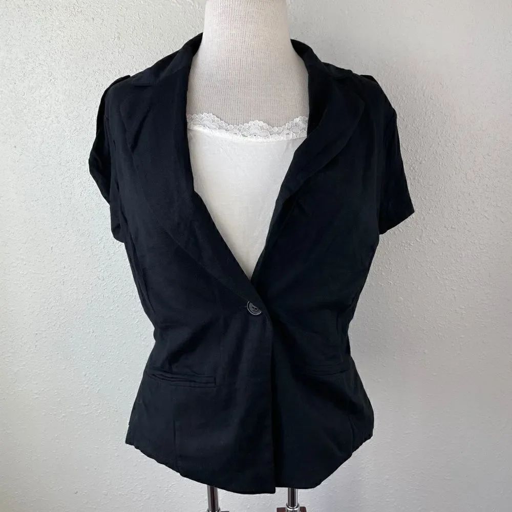 NWT Brina & Em Black Short Sleeve Top Size L